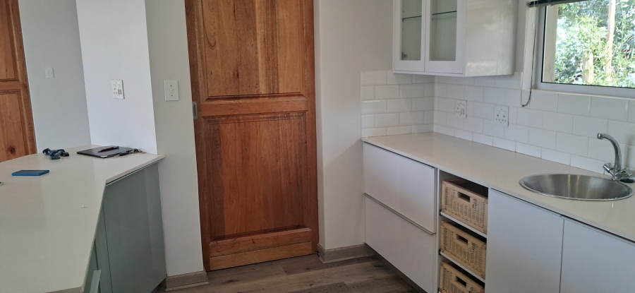 To Let 2 Bedroom Property for Rent in Kenmare Gauteng