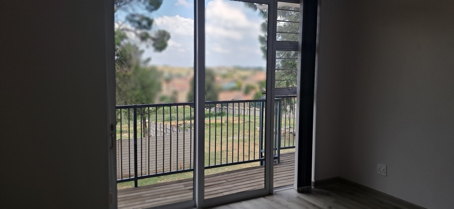 To Let 2 Bedroom Property for Rent in Kenmare Gauteng