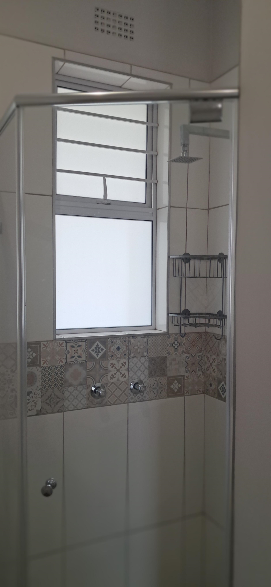 To Let 2 Bedroom Property for Rent in Kenmare Gauteng