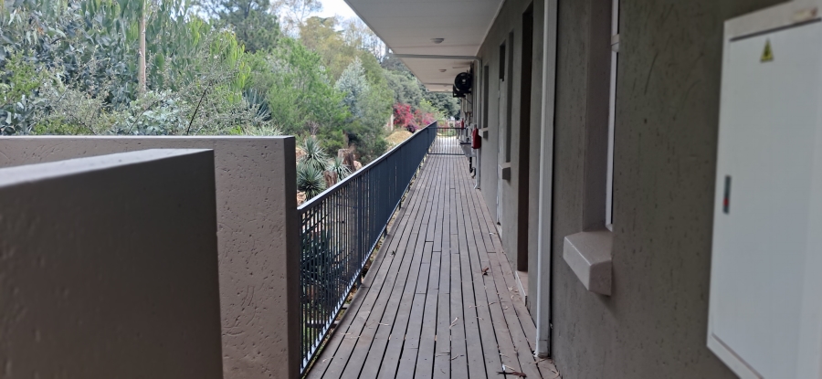 To Let 2 Bedroom Property for Rent in Kenmare Gauteng