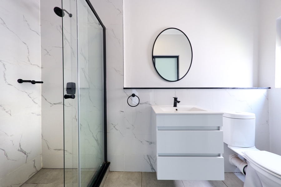 2 Bedroom Property for Sale in Waterfall Gauteng