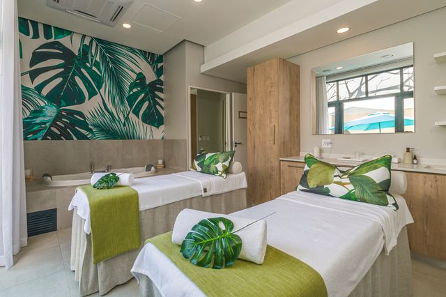 2 Bedroom Property for Sale in Waterfall Gauteng