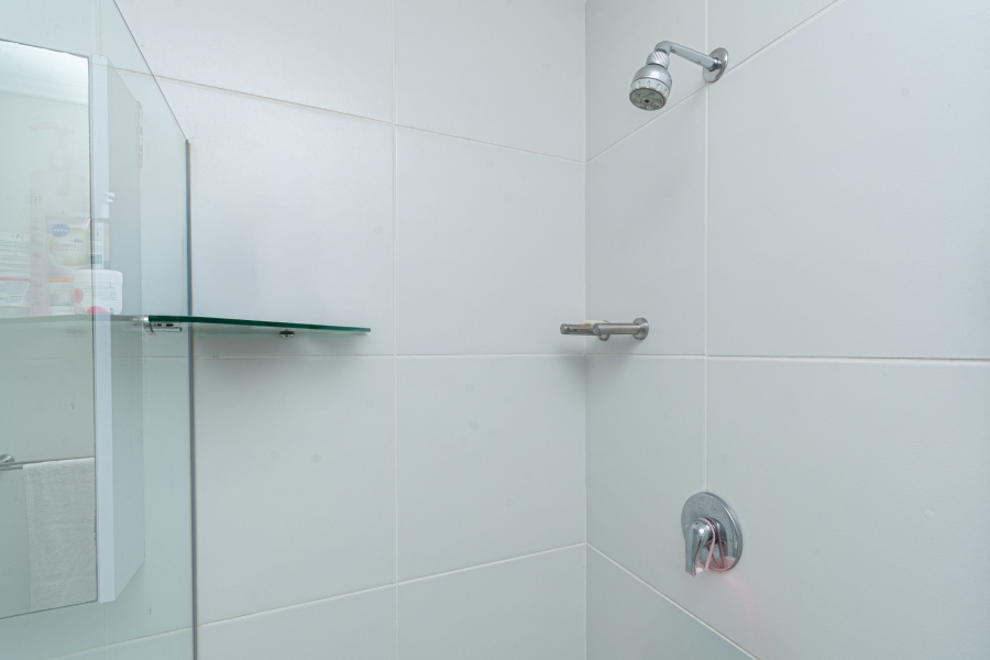 1 Bedroom Property for Sale in Beverley Gauteng