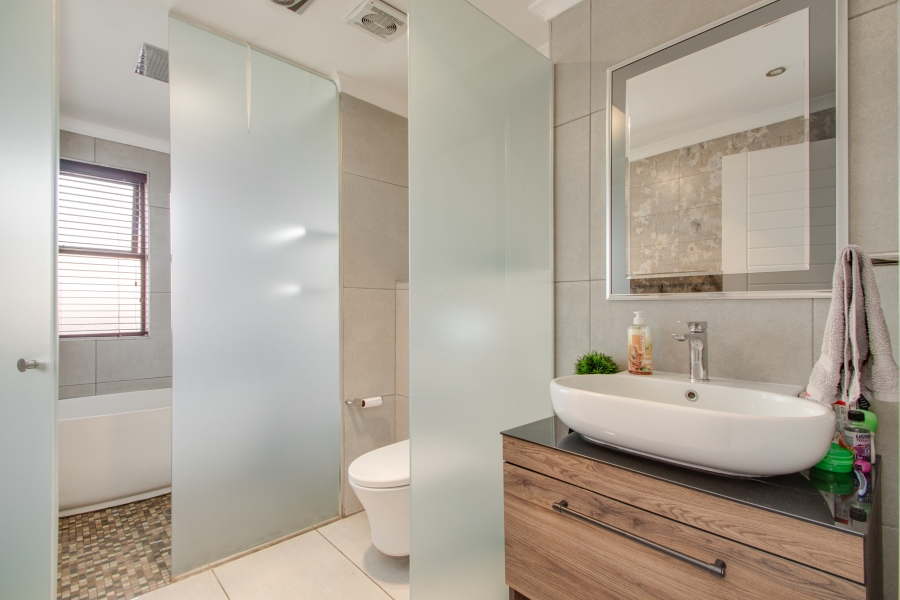 4 Bedroom Property for Sale in Craigavon Gauteng