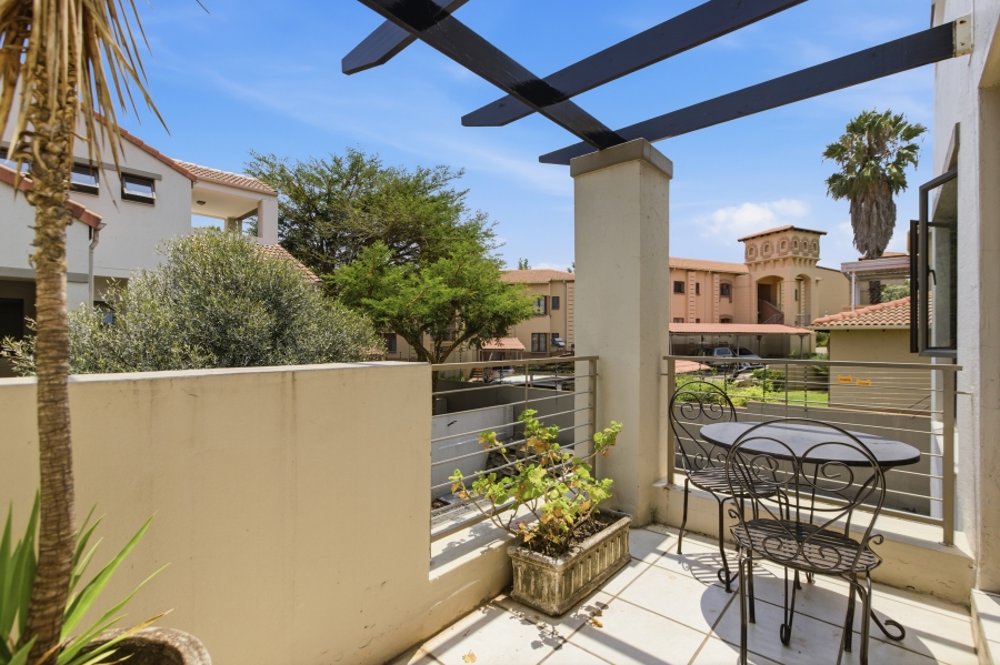 2 Bedroom Property for Sale in Douglasdale Gauteng