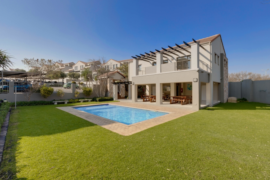 2 Bedroom Property for Sale in Douglasdale Gauteng