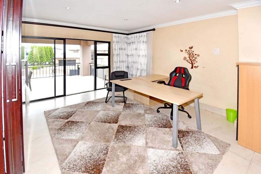 8 Bedroom Property for Sale in Blue Valley Golf Estate Gauteng