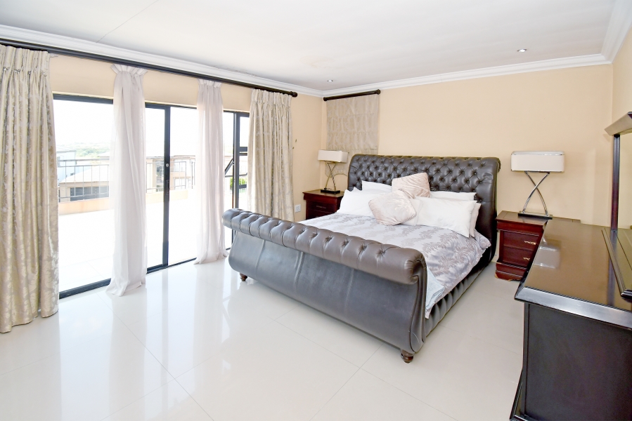 8 Bedroom Property for Sale in Blue Valley Golf Estate Gauteng