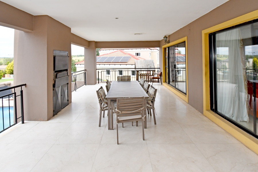 8 Bedroom Property for Sale in Blue Valley Golf Estate Gauteng