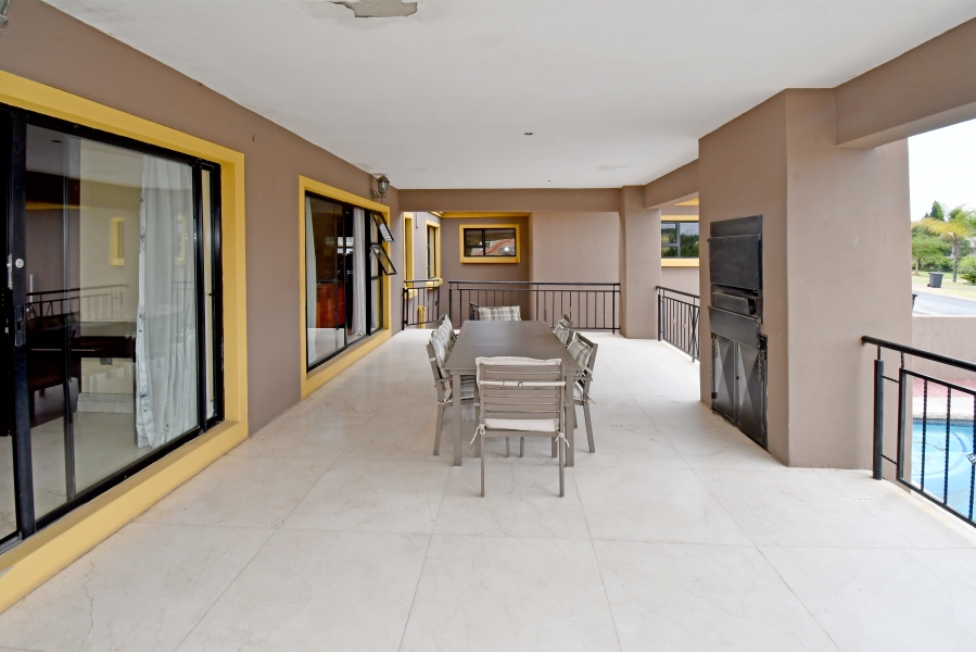 8 Bedroom Property for Sale in Blue Valley Golf Estate Gauteng