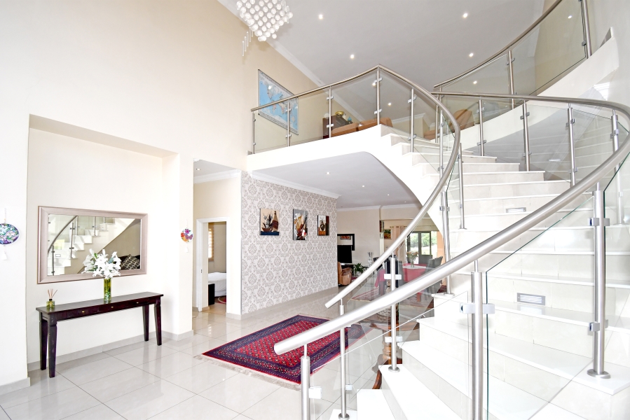 5 Bedroom Property for Sale in Blue Valley Golf Estate Gauteng