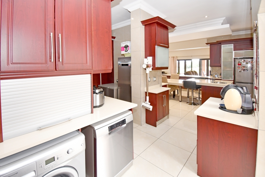 5 Bedroom Property for Sale in Blue Valley Golf Estate Gauteng