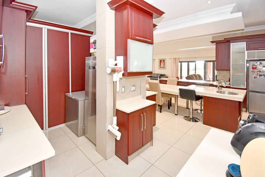 5 Bedroom Property for Sale in Blue Valley Golf Estate Gauteng