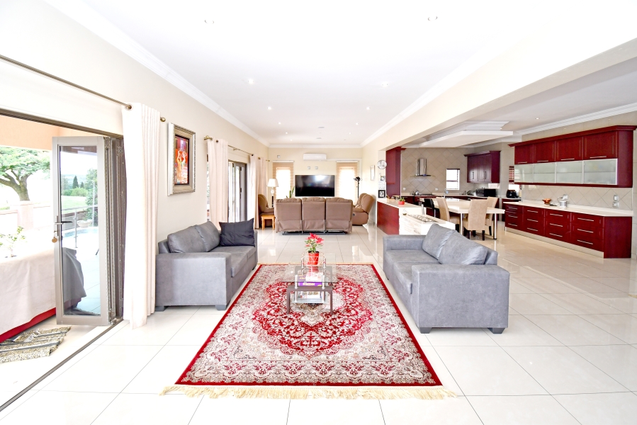 5 Bedroom Property for Sale in Blue Valley Golf Estate Gauteng