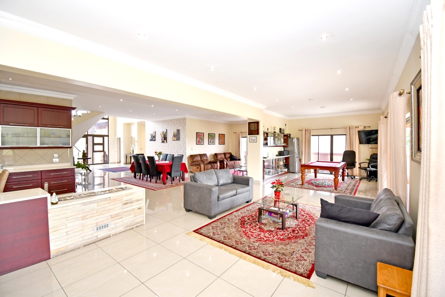 5 Bedroom Property for Sale in Blue Valley Golf Estate Gauteng
