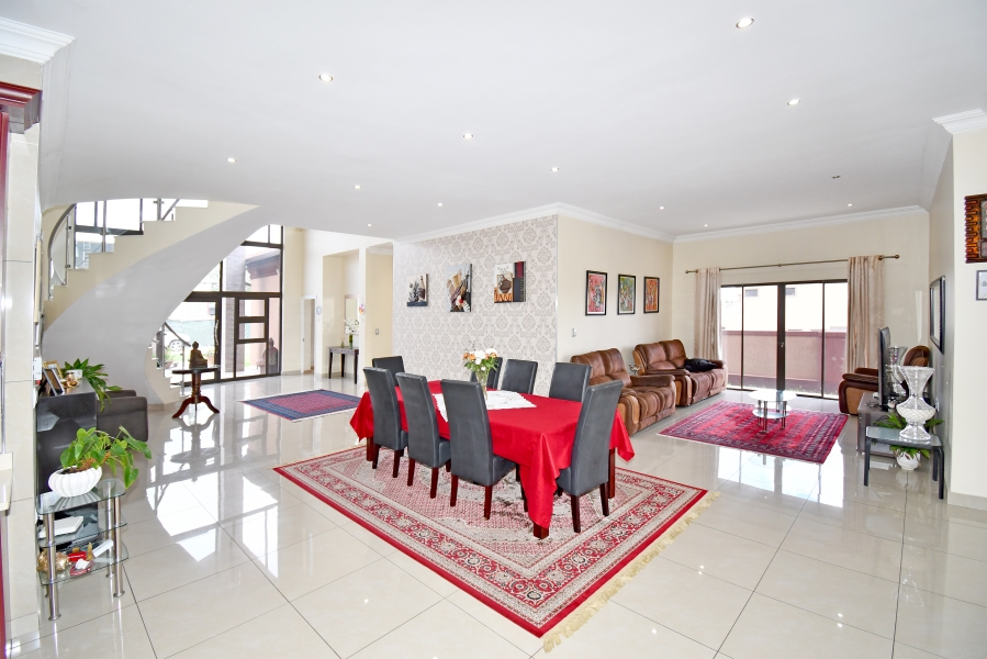 5 Bedroom Property for Sale in Blue Valley Golf Estate Gauteng