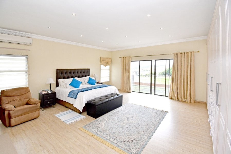 5 Bedroom Property for Sale in Blue Valley Golf Estate Gauteng