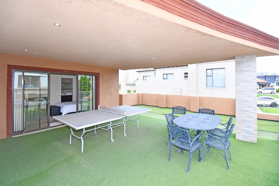 5 Bedroom Property for Sale in Blue Valley Golf Estate Gauteng