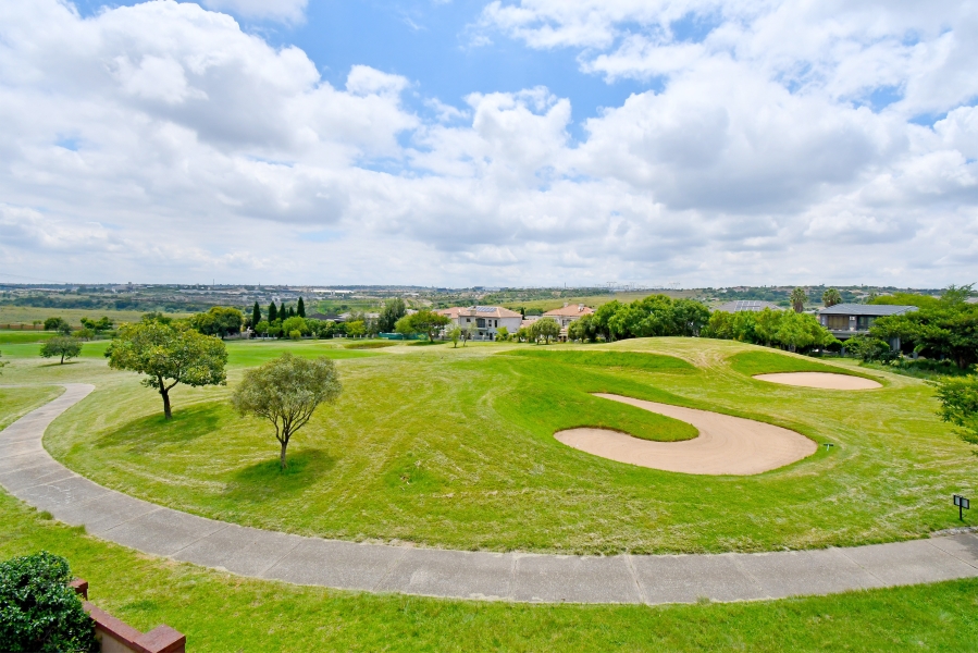 5 Bedroom Property for Sale in Blue Valley Golf Estate Gauteng