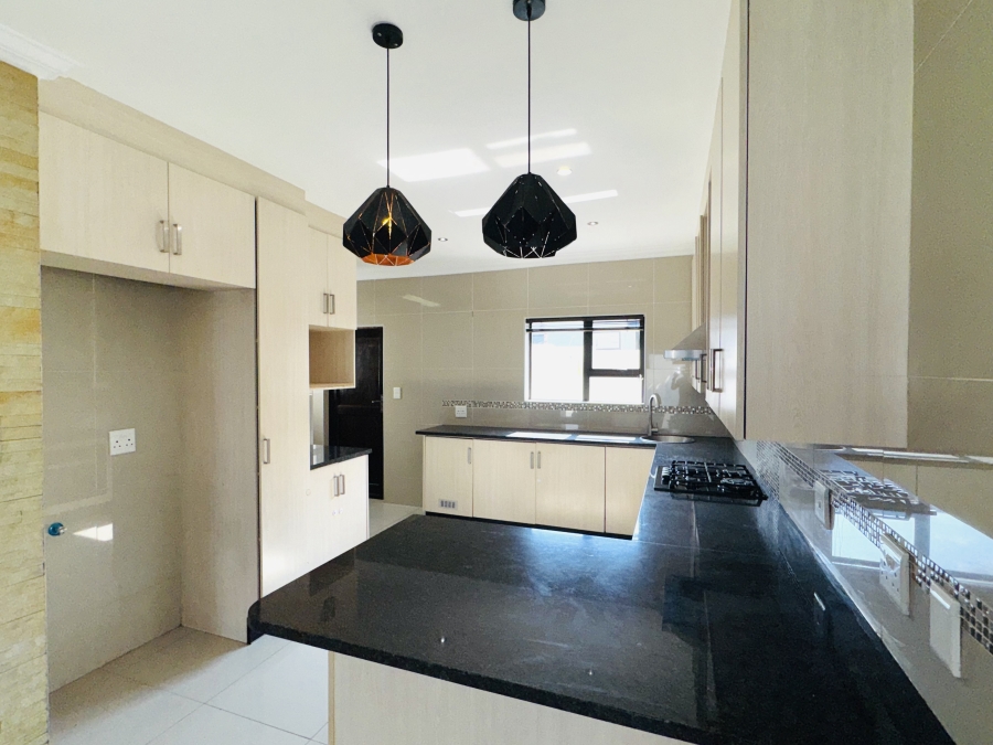 3 Bedroom Property for Sale in Rua Vista Gauteng