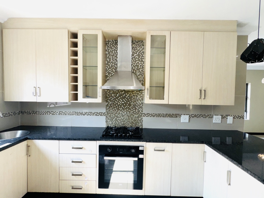 3 Bedroom Property for Sale in Rua Vista Gauteng