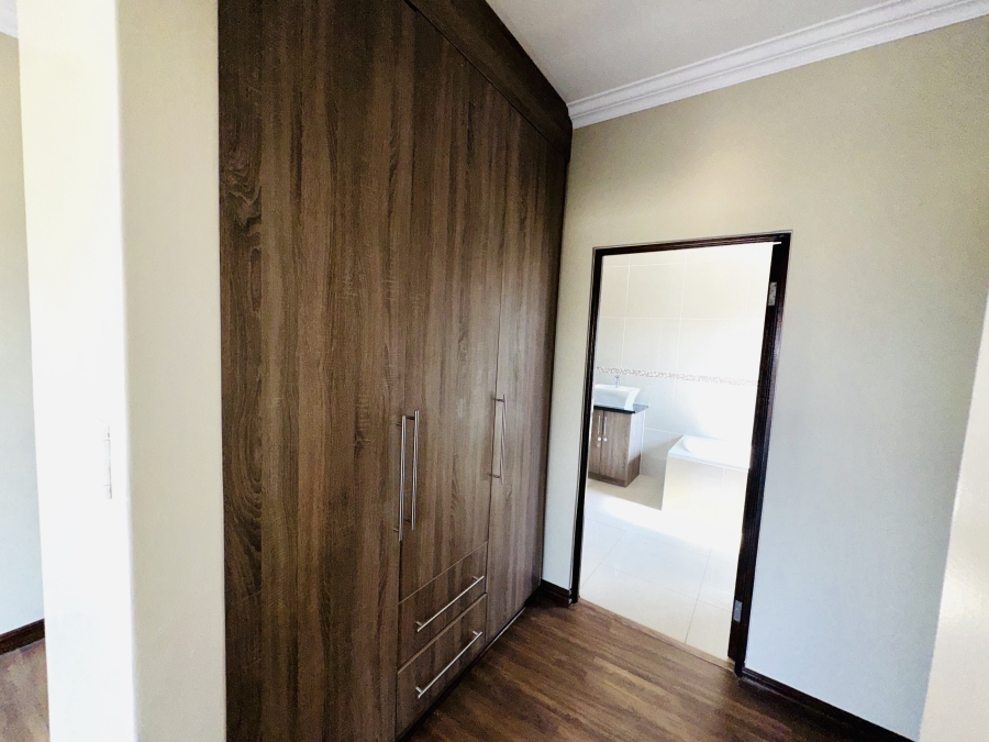 3 Bedroom Property for Sale in Rua Vista Gauteng