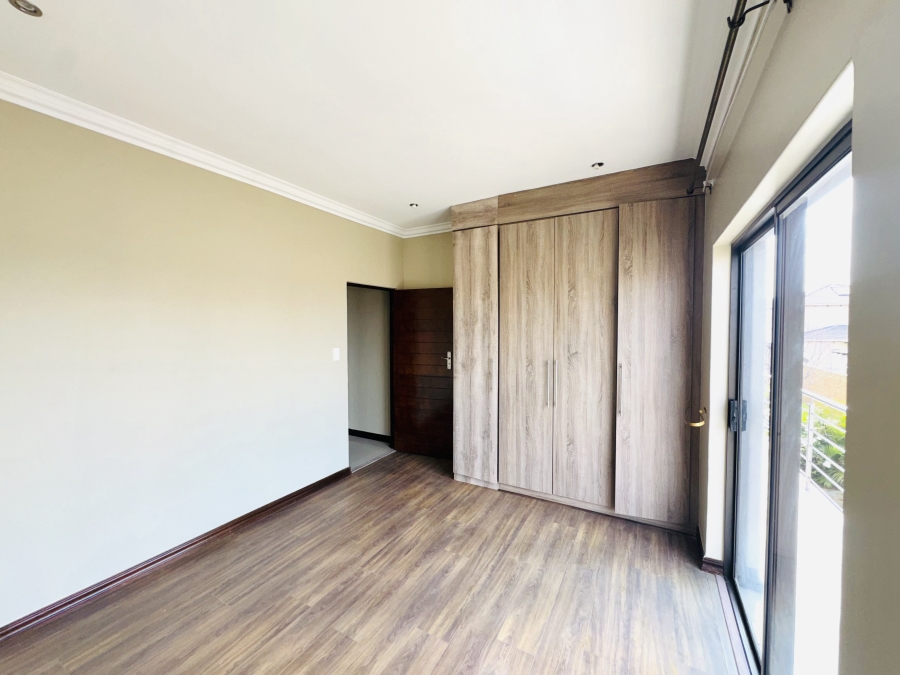 3 Bedroom Property for Sale in Rua Vista Gauteng