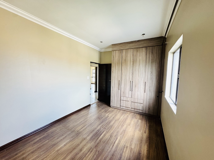 3 Bedroom Property for Sale in Rua Vista Gauteng