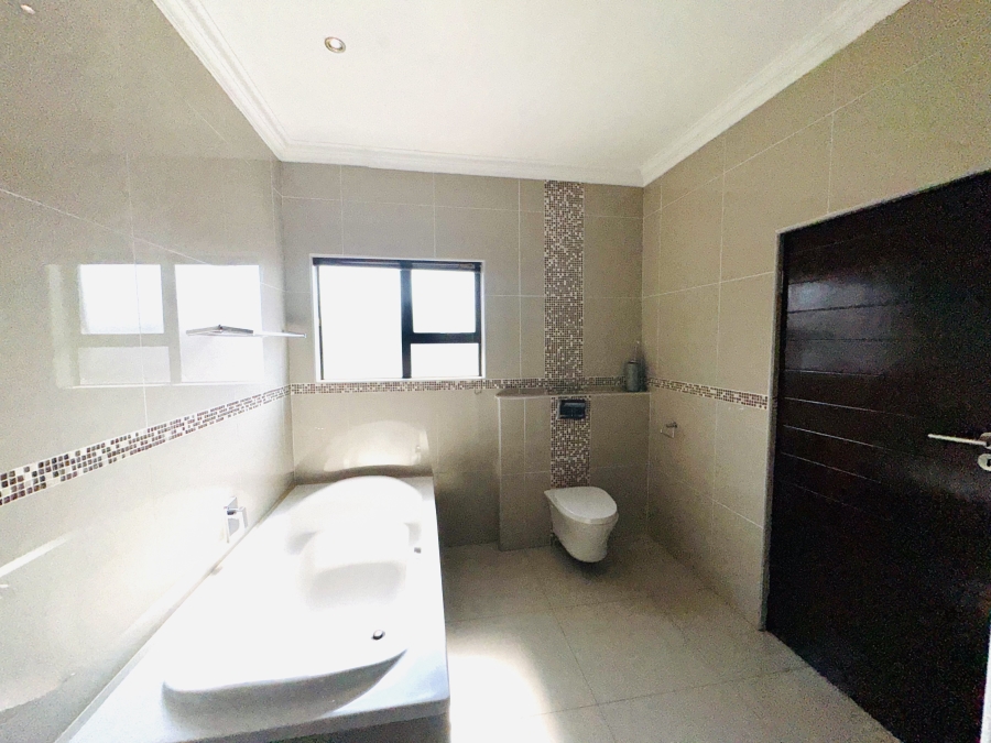 3 Bedroom Property for Sale in Rua Vista Gauteng