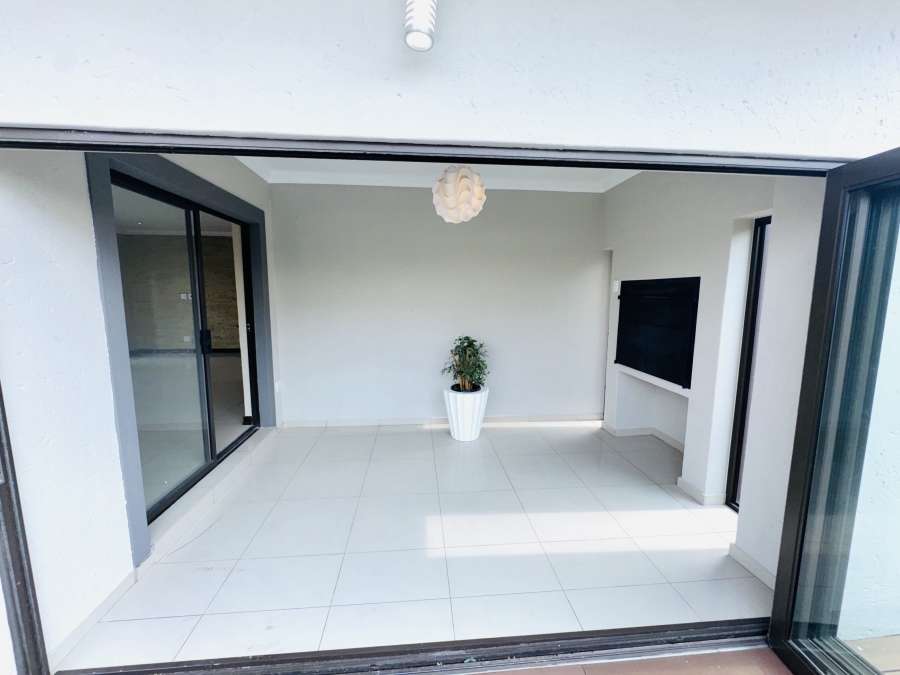 3 Bedroom Property for Sale in Rua Vista Gauteng