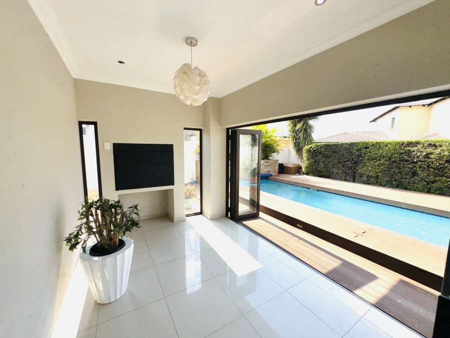 3 Bedroom Property for Sale in Rua Vista Gauteng