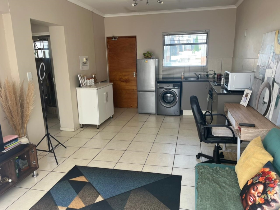 1 Bedroom Property for Sale in Barbeque Downs Gauteng