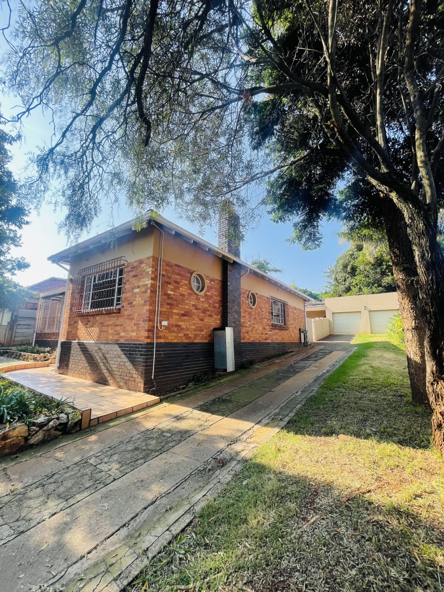 4 Bedroom Property for Sale in Emmarentia Gauteng