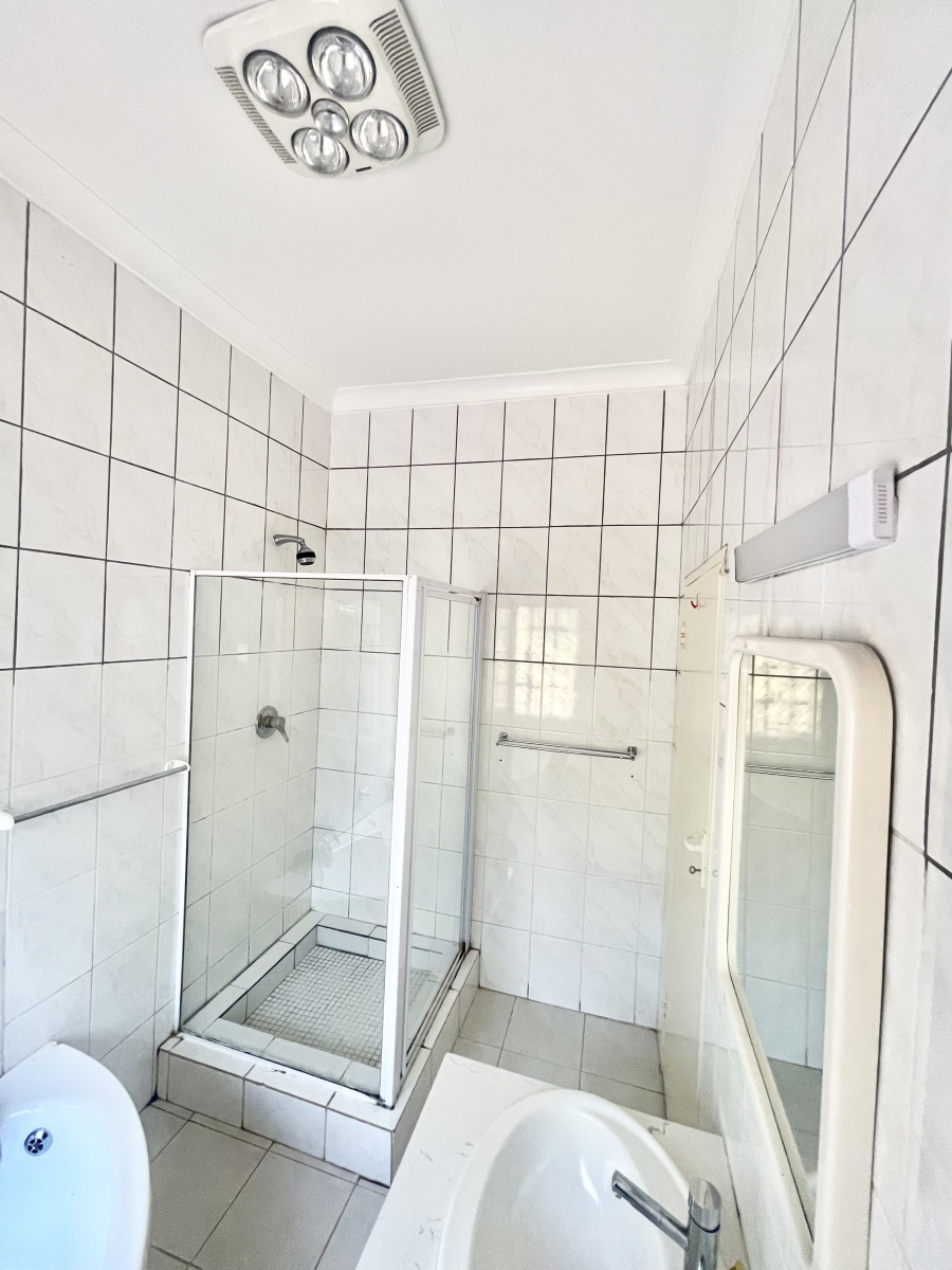 4 Bedroom Property for Sale in Emmarentia Gauteng