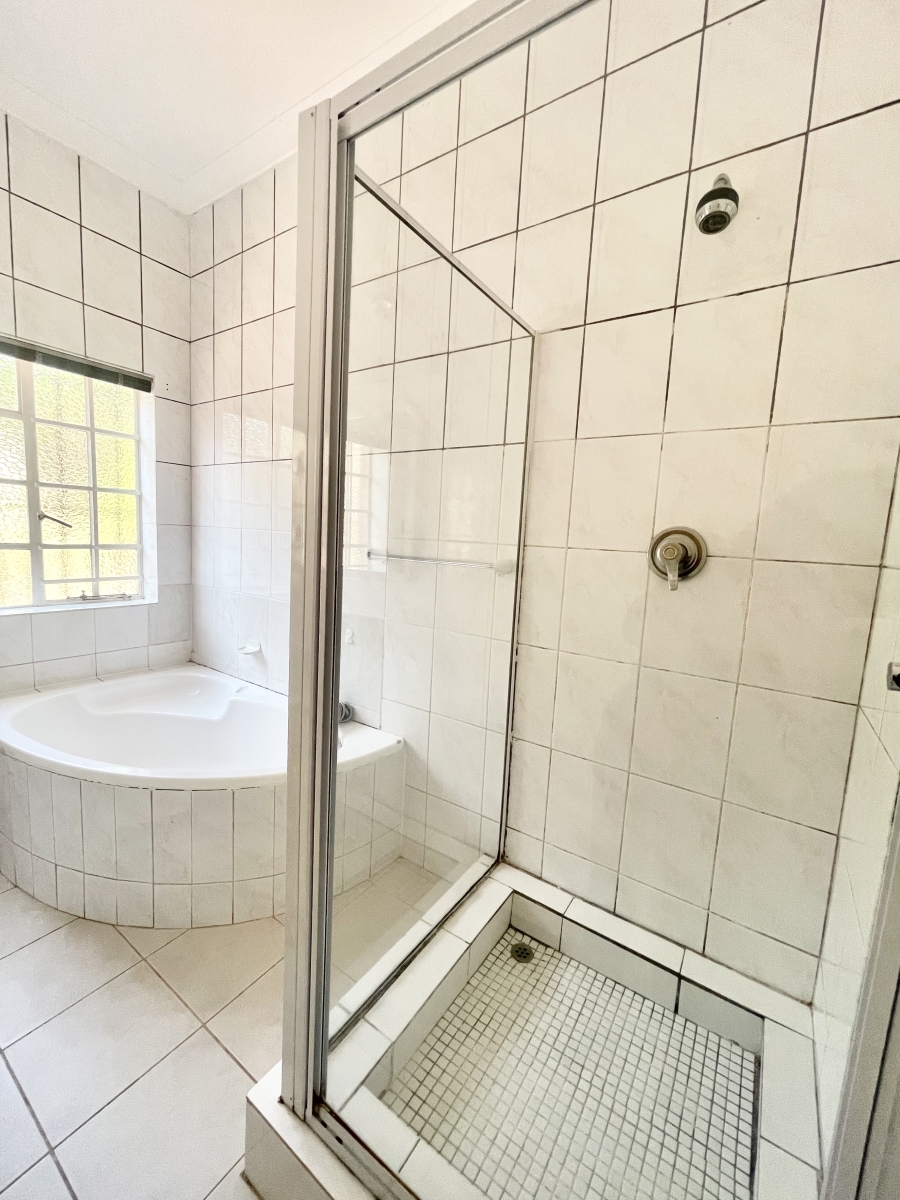 4 Bedroom Property for Sale in Emmarentia Gauteng