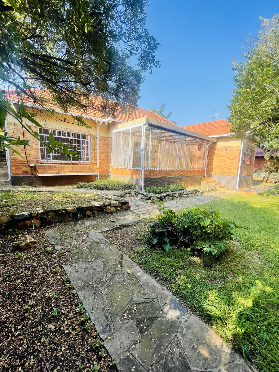 4 Bedroom Property for Sale in Emmarentia Gauteng