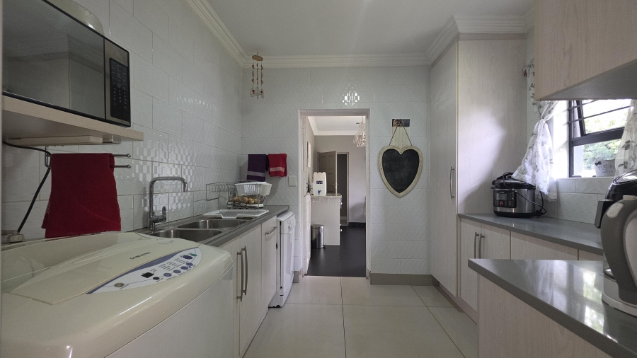 3 Bedroom Property for Sale in Eldo Lakes Estate Gauteng