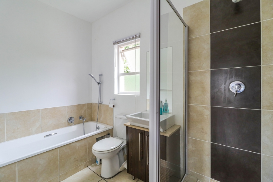 1 Bedroom Property for Sale in Bryanston Gauteng