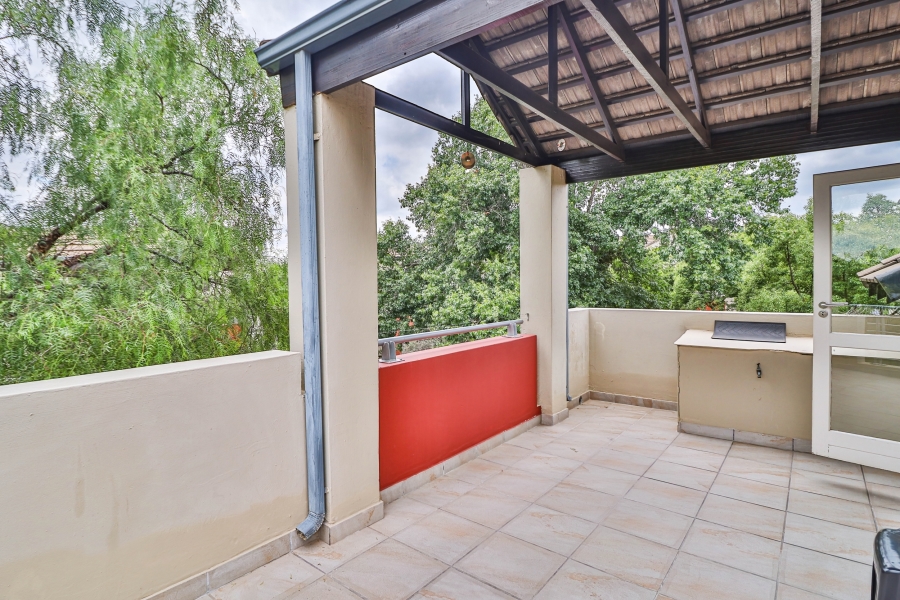 1 Bedroom Property for Sale in Bryanston Gauteng