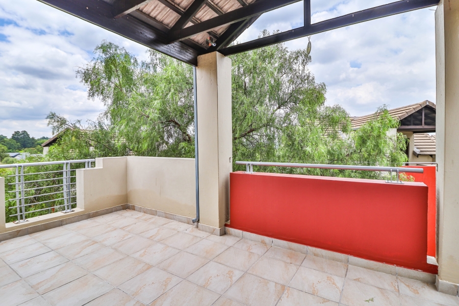 1 Bedroom Property for Sale in Bryanston Gauteng