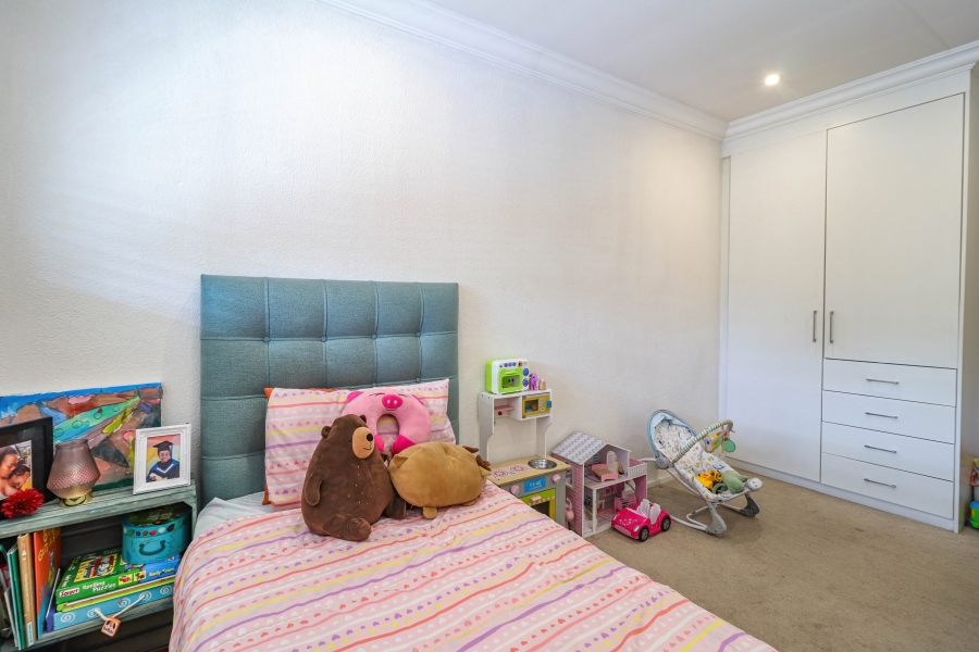 2 Bedroom Property for Sale in Robindale Gauteng