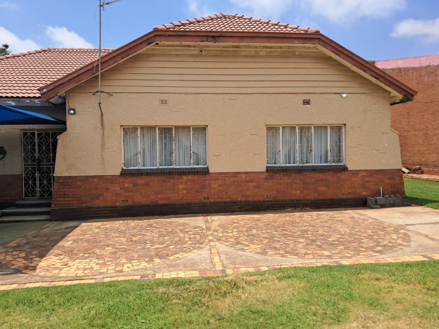 3 Bedroom Property for Sale in Brakpan Central Gauteng