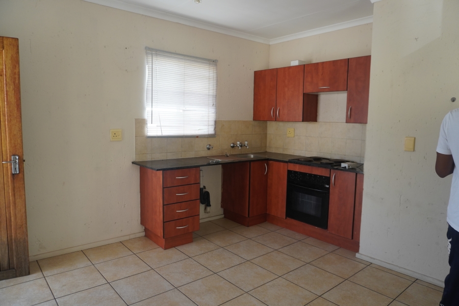 1 Bedroom Property for Sale in Klippoortje Gauteng