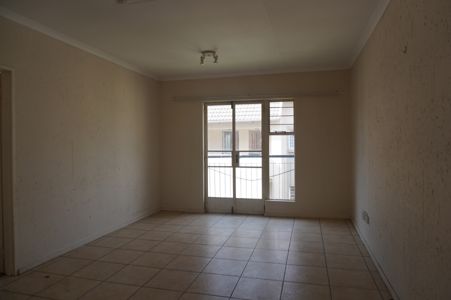 1 Bedroom Property for Sale in Klippoortje Gauteng