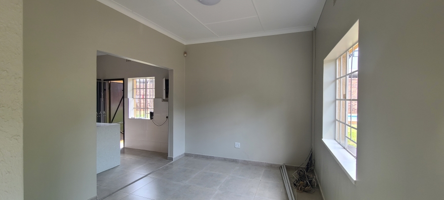 To Let 6 Bedroom Property for Rent in Edendale Gauteng