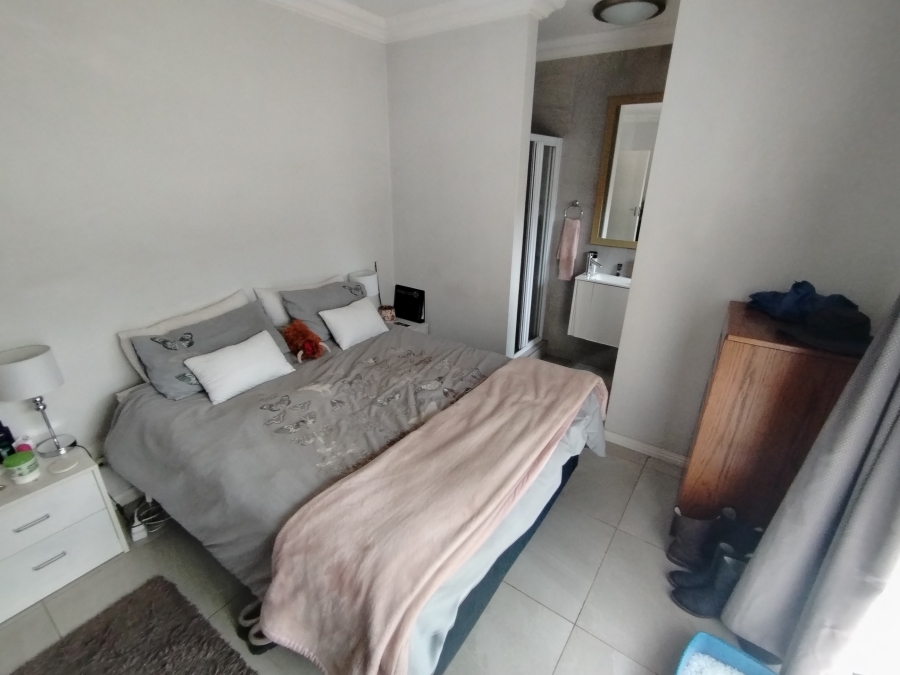 2 Bedroom Property for Sale in Rynfield Gauteng