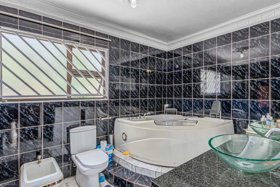 7 Bedroom Property for Sale in Kelvin Gauteng