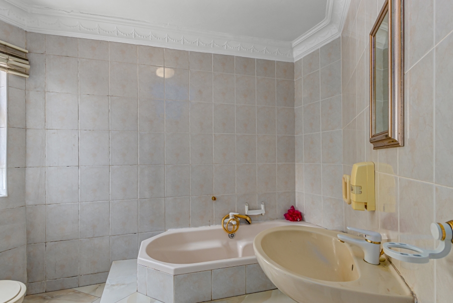 7 Bedroom Property for Sale in Kelvin Gauteng