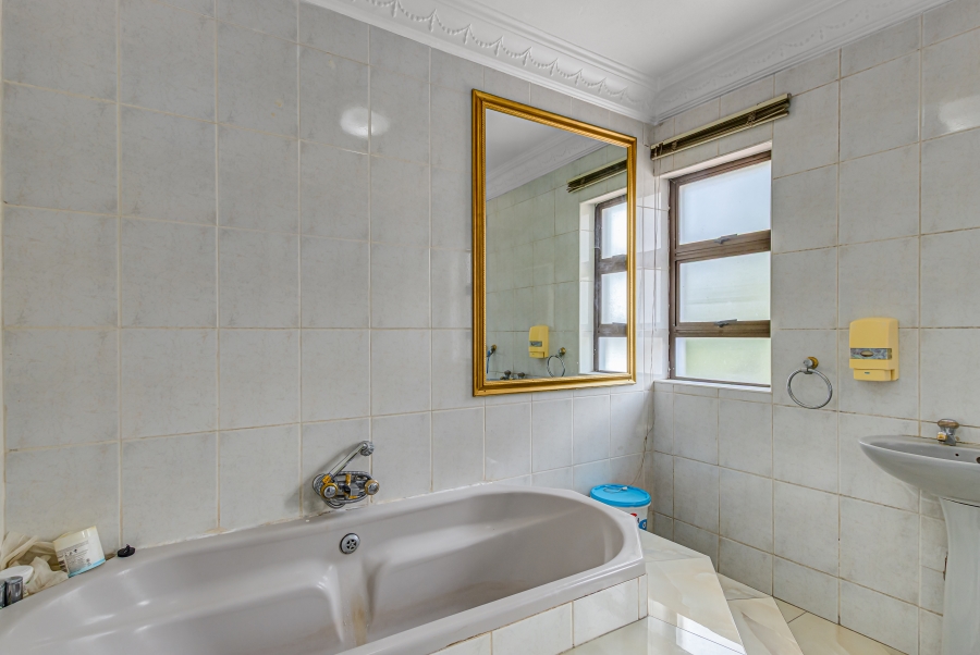 7 Bedroom Property for Sale in Kelvin Gauteng