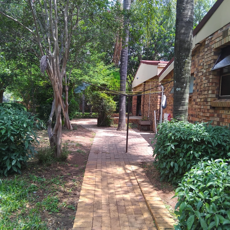 4 Bedroom Property for Sale in Ruimsig Gauteng